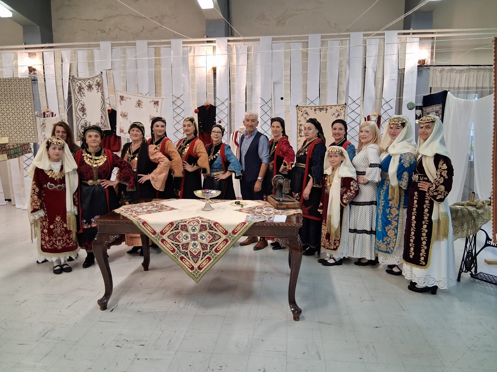 Κεντώντας τη Μνήμη - 2η έκθεση παραδοσιακής και σύγχρονης χειροτεχνίας, Πολιτιστικός Σύλλογος Αγίας Τριάδας Λιβαδειάς Οι Εννέα Μούσες.